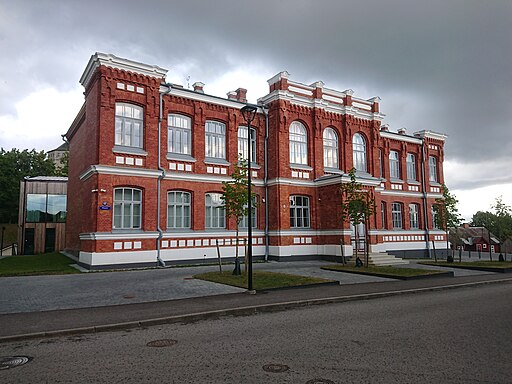 Paide Gümnaasium logo