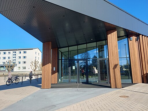 Rakvere Riigigümnaasium logo